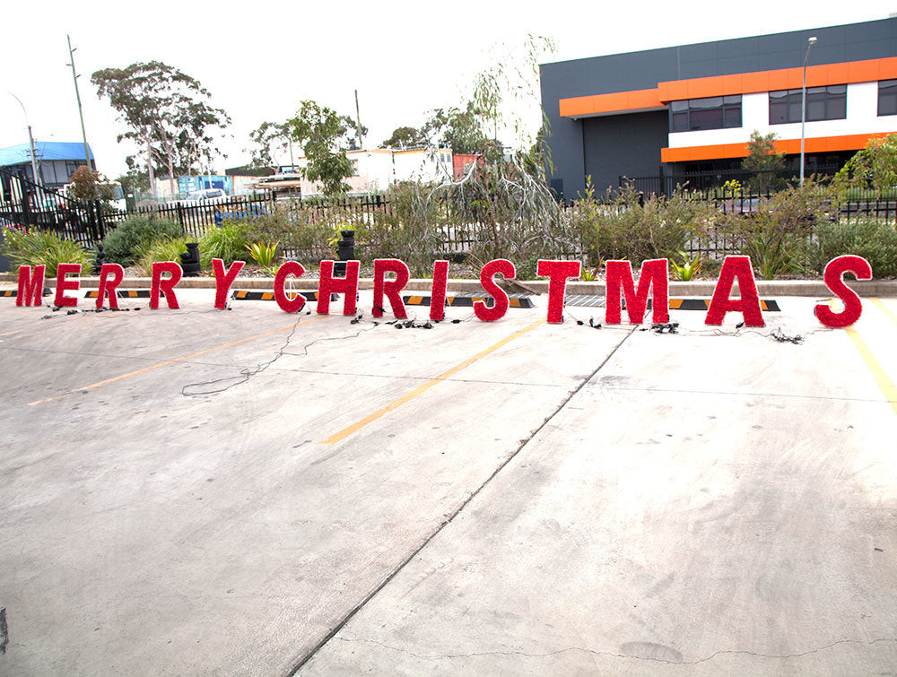 Samland Merry Christmas LED Garland Display – 526 Red LEDs
