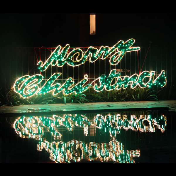 Samland 5.5m Merry Christmas LED Sign – Outdoor & Commercial Display