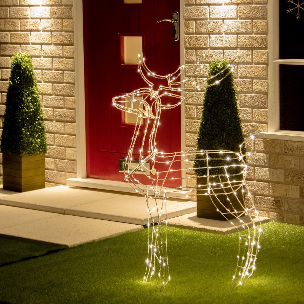 Warm White LED Reindeer – 115cm