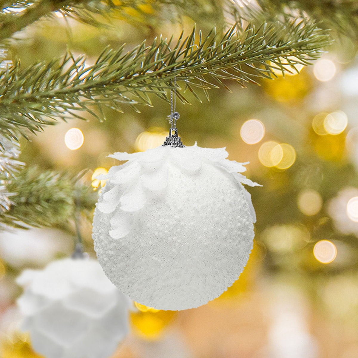Snow White Christmas Foam Ball – 10cm
