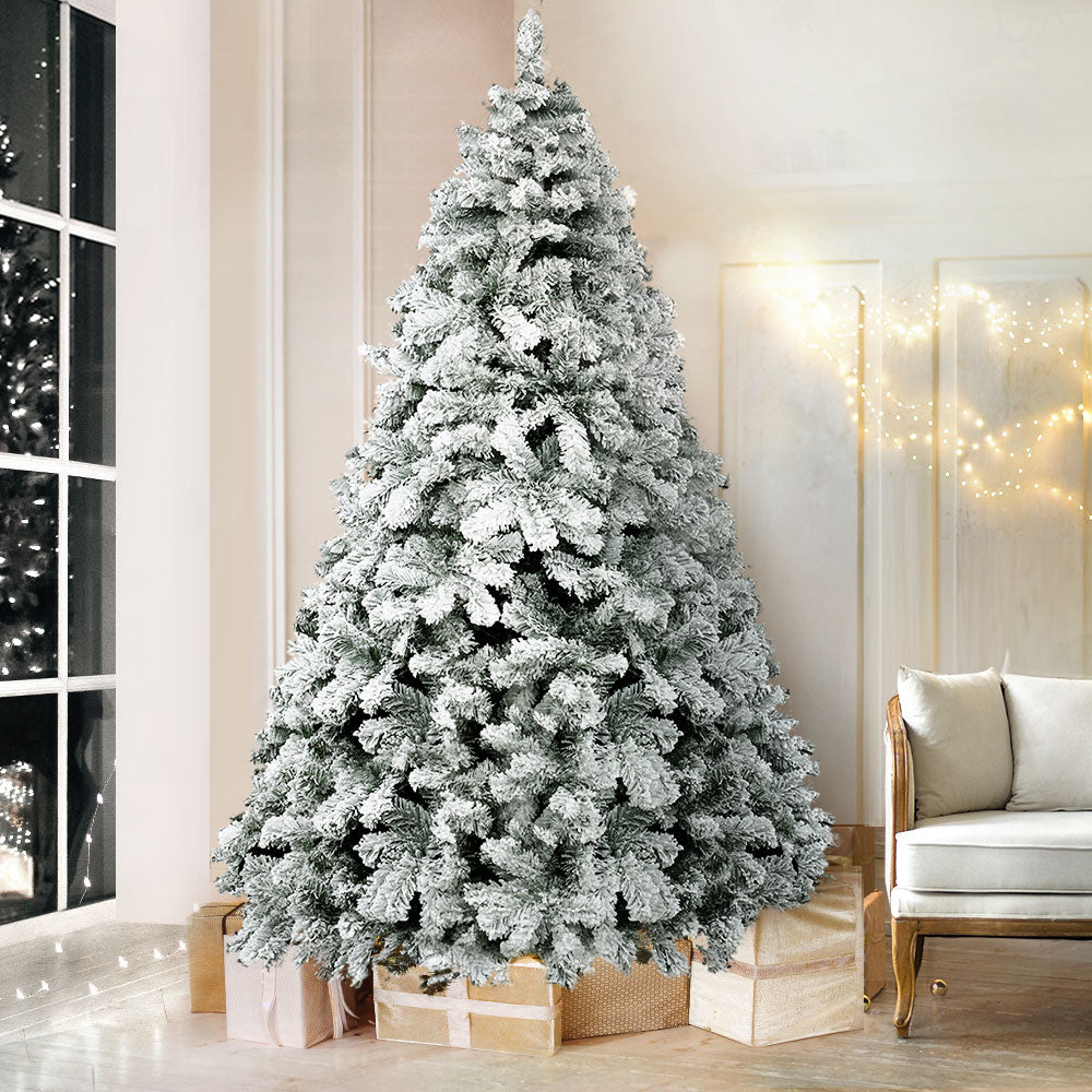2.1m Snow-Flocked Christmas Tree – 780 Tips