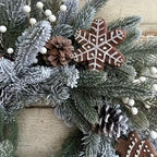 NNETM Gingerbread Christmas Wreath with House & Snowflake Ornaments